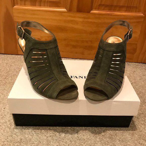 Alfani Primere Green Slingback Heeled Sandals - Picture 5 of 11